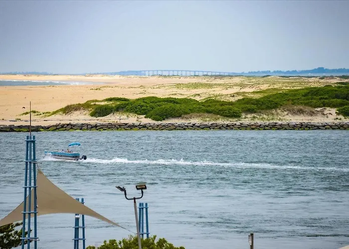 One Of A Kind Direct Bay Views From 3 Bedroom At Assateague House! Holiday home