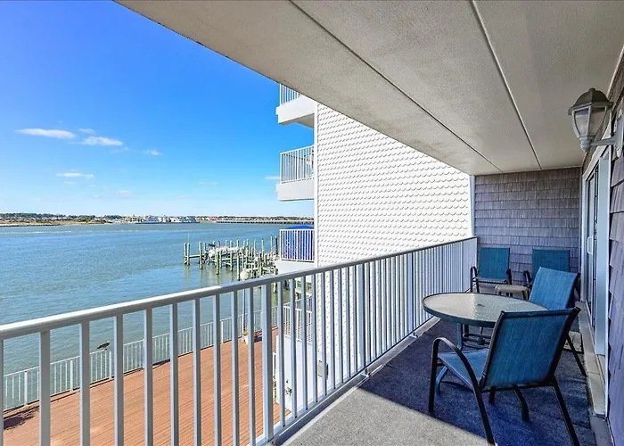 One Of A Kind Direct Bay Views From 3 Bedroom At Assateague House! *